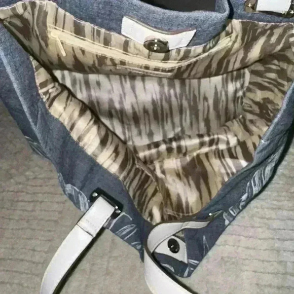 The many moods of poppy jones tote - Picture 4 of 9